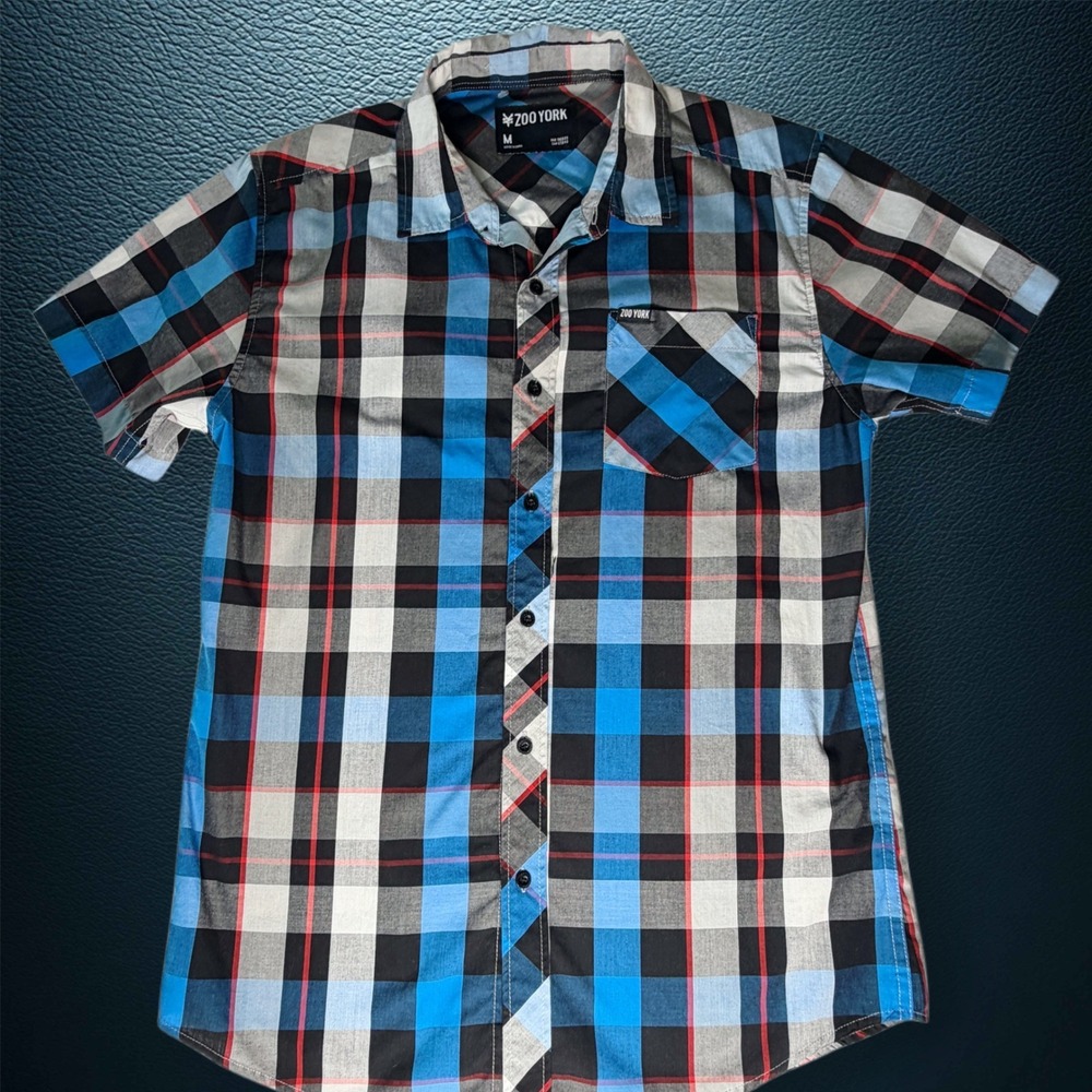 Zoo York Men's‎ Plaid Short Sleeve Button Up Shirt - Size M